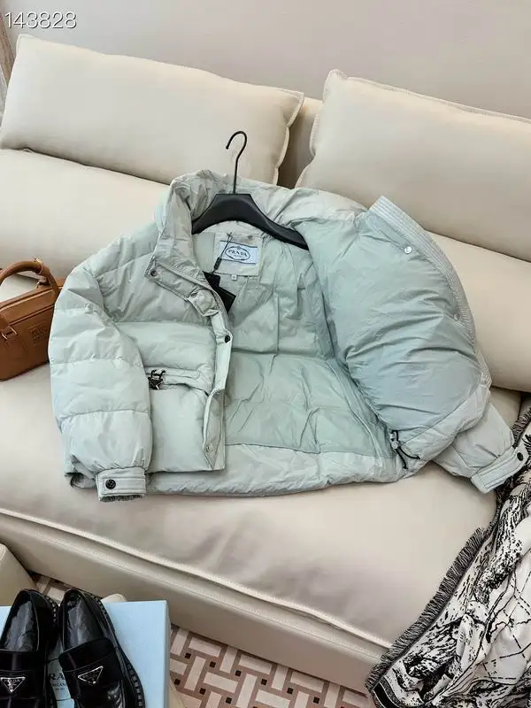 Prada sz38-44 26yr102 (7)